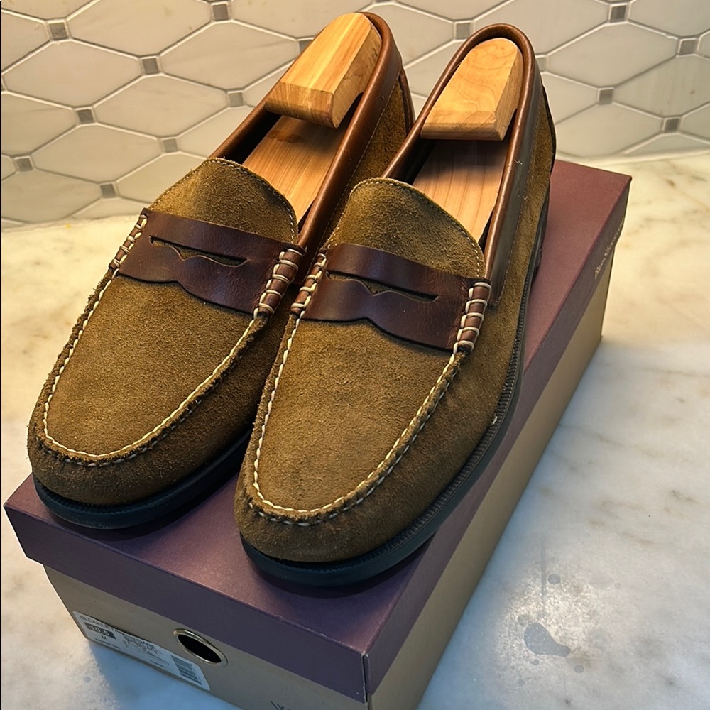 G.H. Bass & Co. Men's Tan Loafers (NWOT)